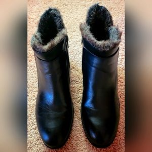 LONDON FOG warm, waterproof boots. Black. Size 8.5